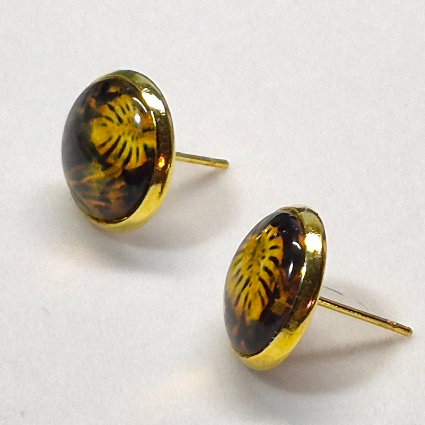 Monstera Leaf Glass Cabochon Stud Earrings | 12mm Round Gold Bezel Botanical Studs | Plant Jewelry