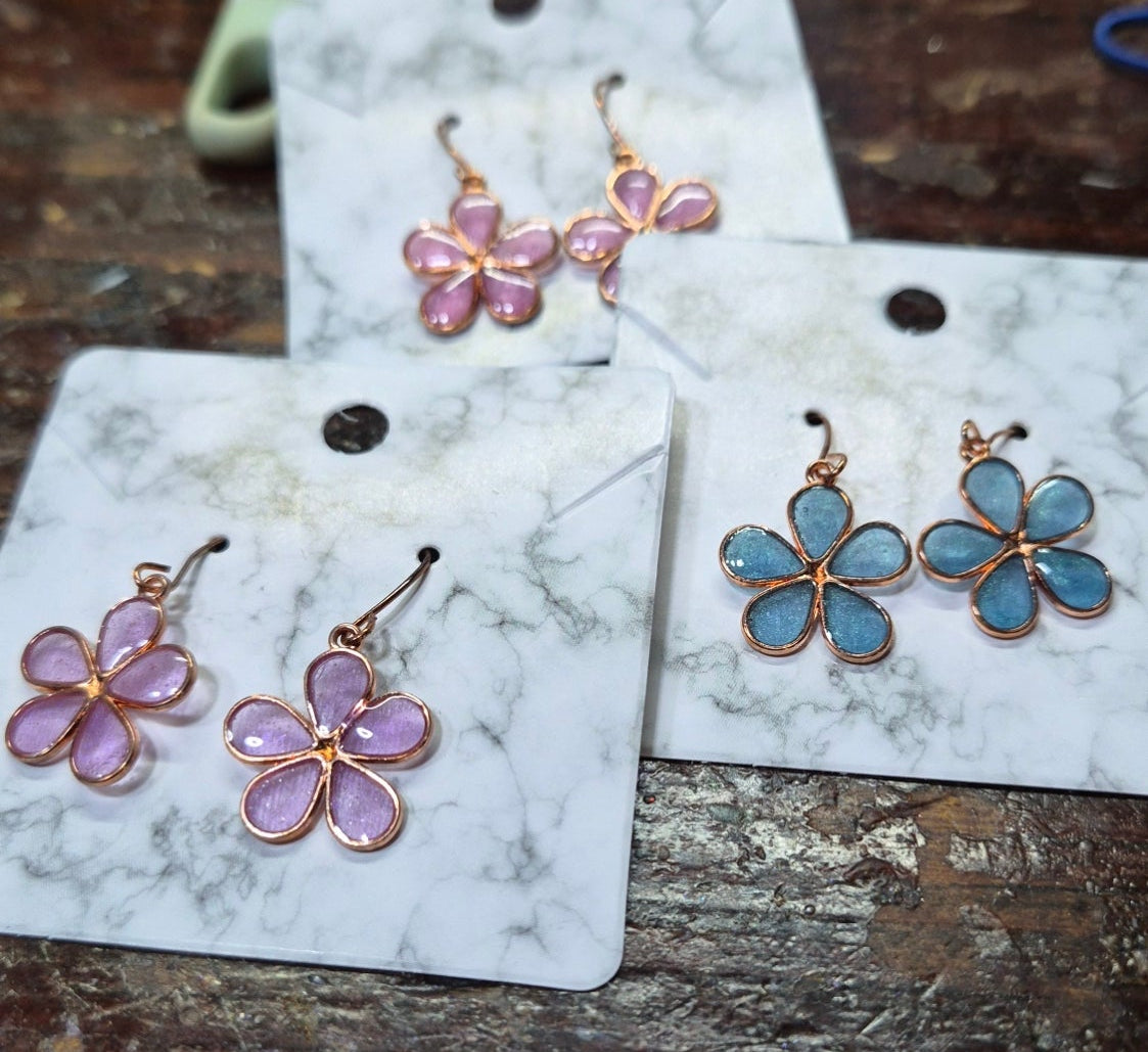Dainty Flower Dangle Earrings