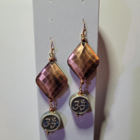 Om Symbol Shell Copper Earrings - Spiritual Yoga Meditation Dangle
