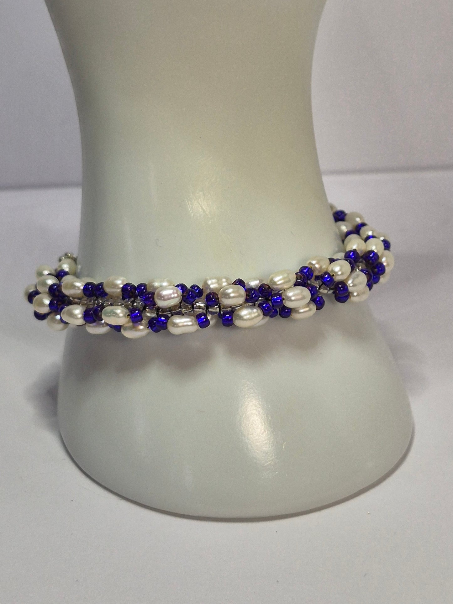 Cobalt Blue & White Freshwater Pearl Spiral Rope Bracelet – Handmade Beaded Bracelet with Toggle Clasp