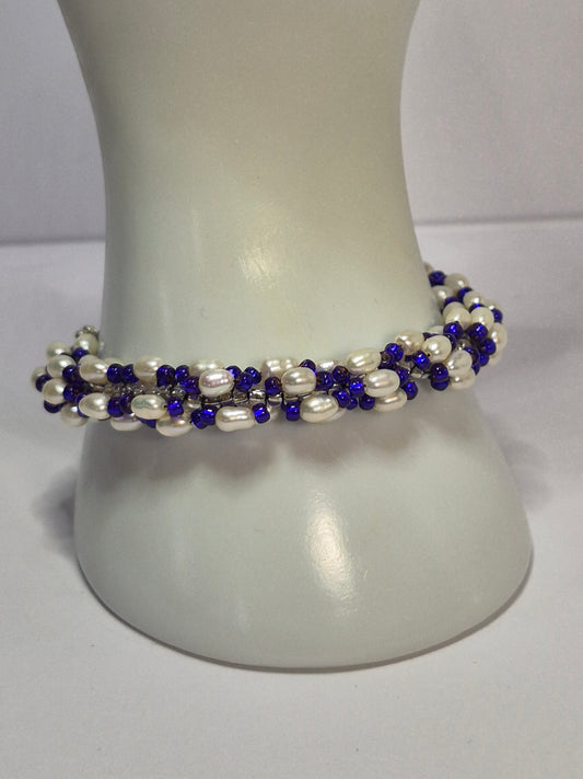 Cobalt Blue & White Freshwater Pearl Spiral Rope Bracelet – Handmade Beaded Bracelet with Toggle Clasp