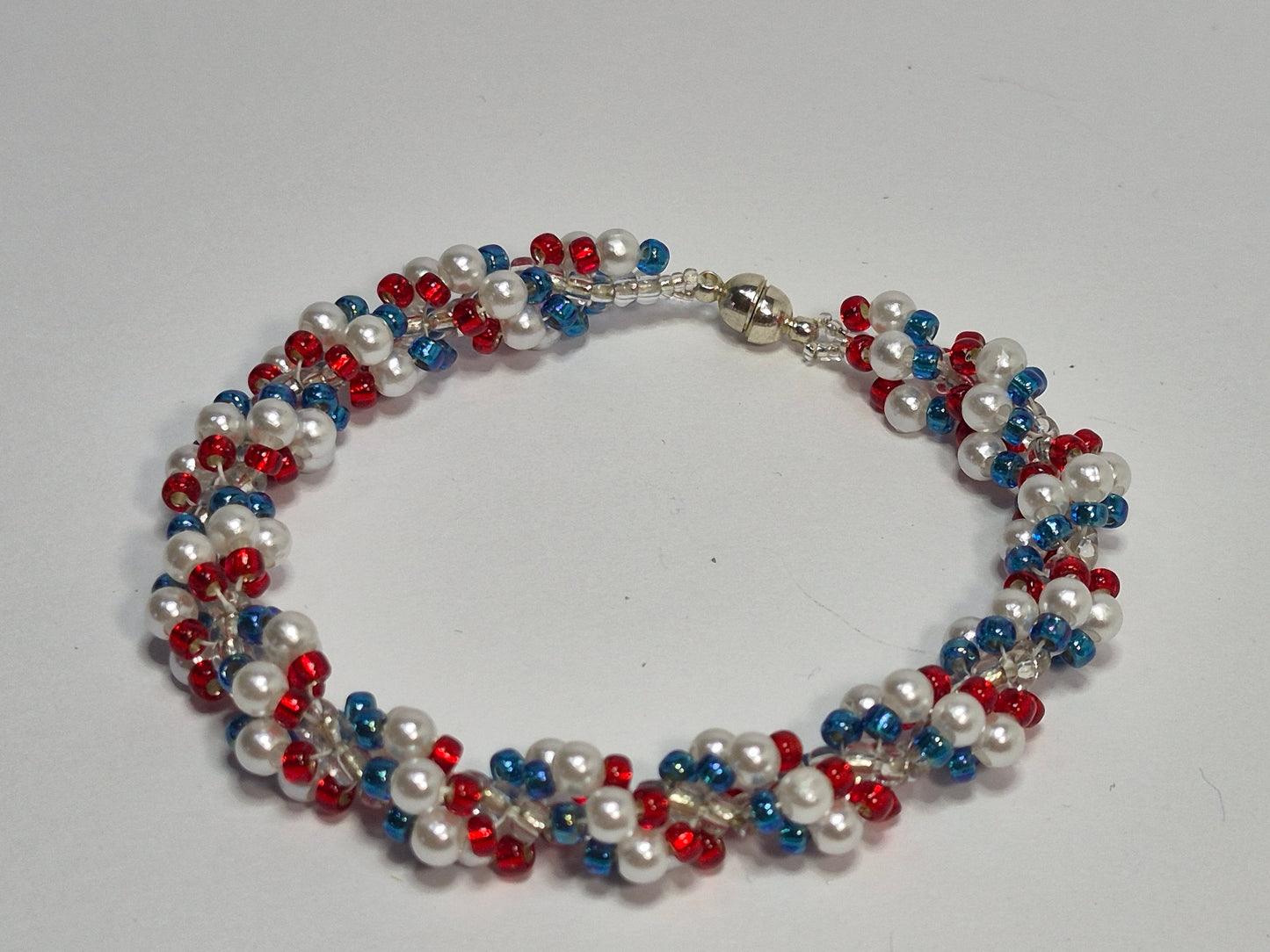 Red White & Blue Spiral Rope Bracelet – Handmade Pearl & Seed Bead Patriotic Bracelet with Magnetic Clasp