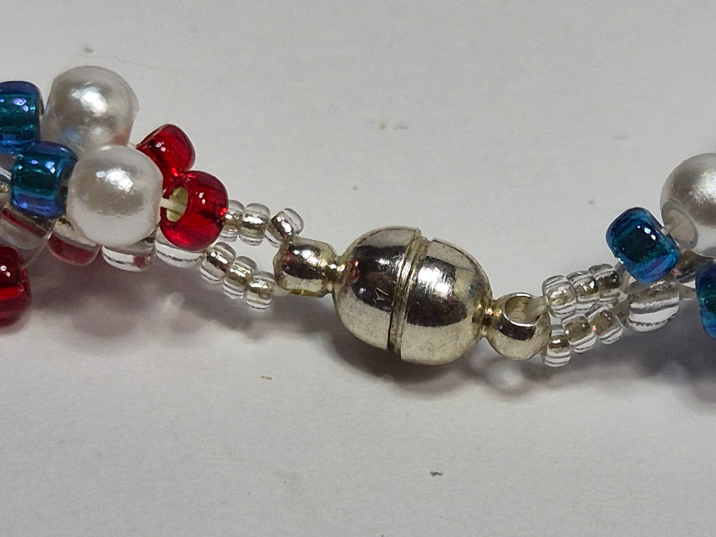 Red White & Blue Spiral Rope Bracelet – Handmade Pearl & Seed Bead Patriotic Bracelet with Magnetic Clasp