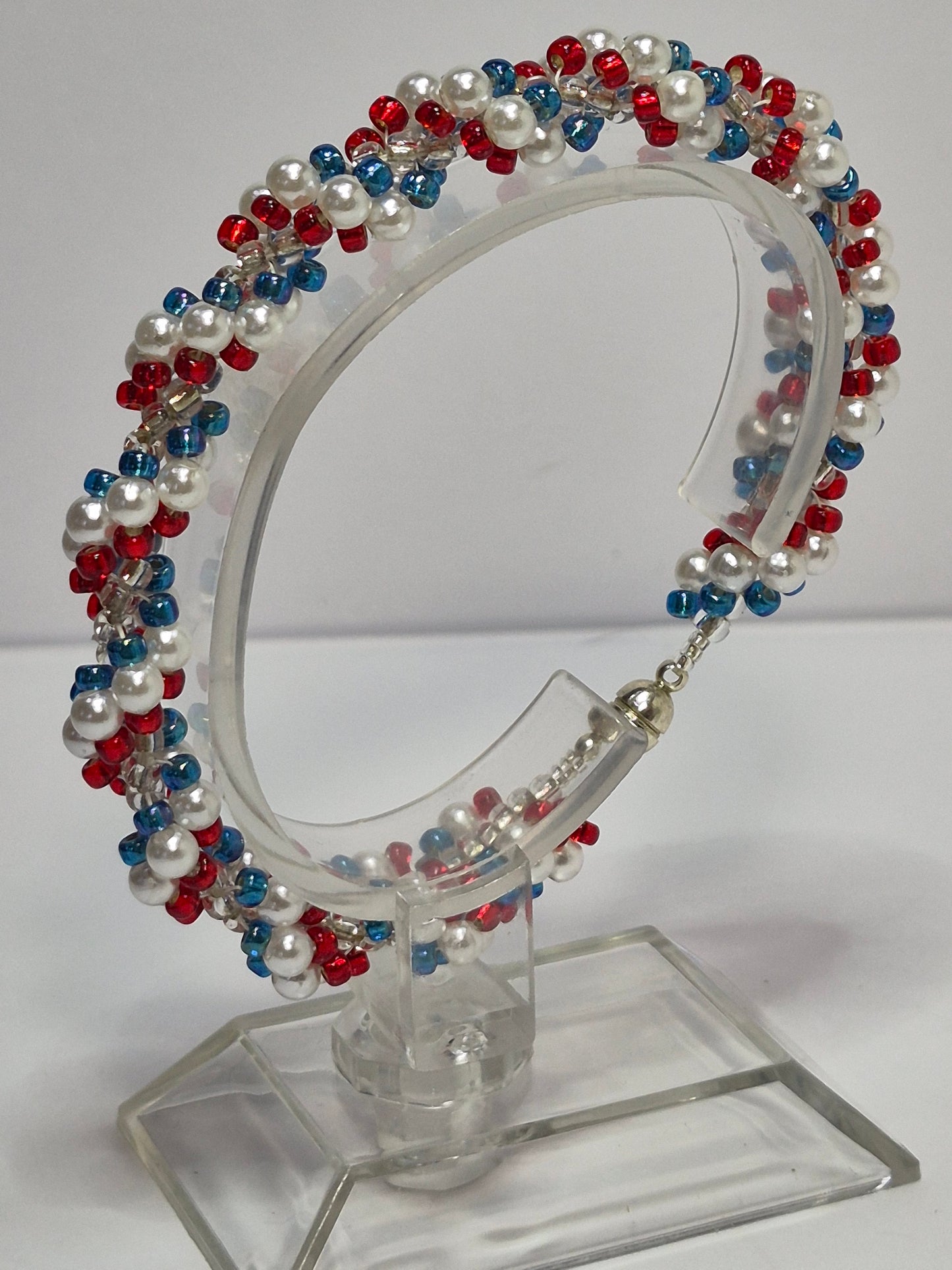Red White & Blue Spiral Rope Bracelet – Handmade Pearl & Seed Bead Patriotic Bracelet with Magnetic Clasp