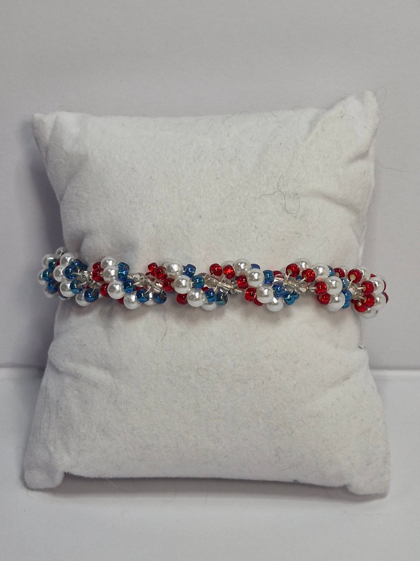 Red White & Blue Spiral Rope Bracelet – Handmade Pearl & Seed Bead Patriotic Bracelet with Magnetic Clasp