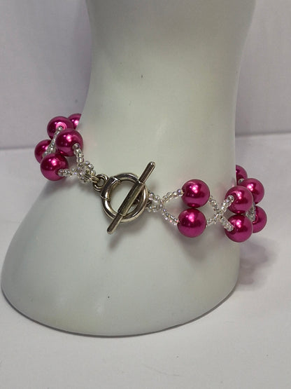 Hot Pink Pearl X's & O's Bracelet – Handmade Beaded Bracelet with Toggle Clasp