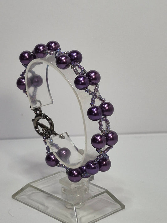 Amethyst & Lavender Pearl X's & O's Bracelet – Handmade Beaded Bracelet with Toggle Clasp