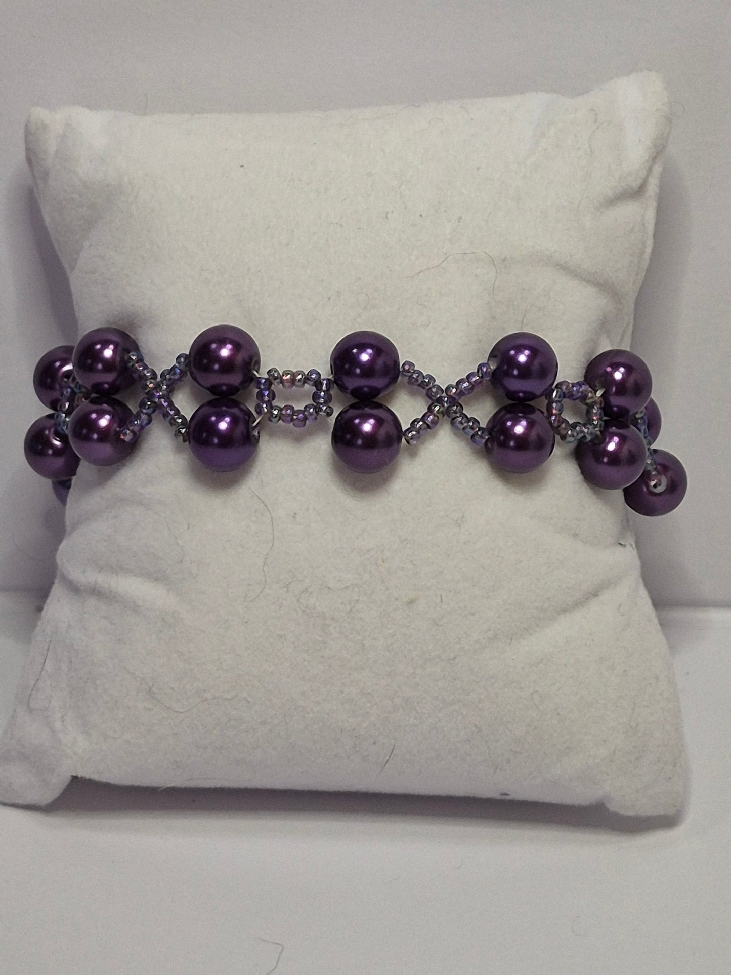 Amethyst & Lavender Pearl X's & O's Bracelet – Handmade Beaded Bracelet with Toggle Clasp