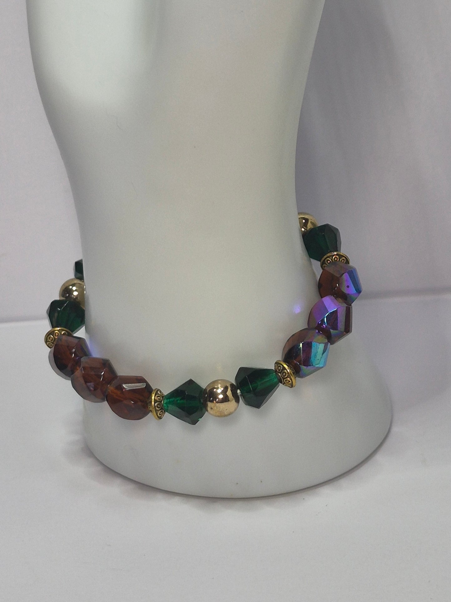 Czech Glass Fire-Polished Stretch Bracelet – Amber, Emerald & AB Iridescent Crystal Beads with Gold Accents