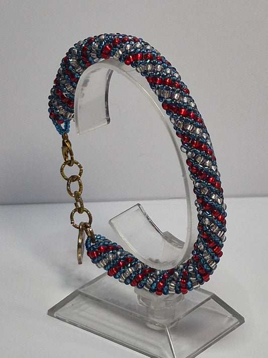 Red, White & Blue Russian Spiral Rope Bracelet – Miyuki 11/0 Seed Beads, American Flag Heart Charm, Gold Extender Chain