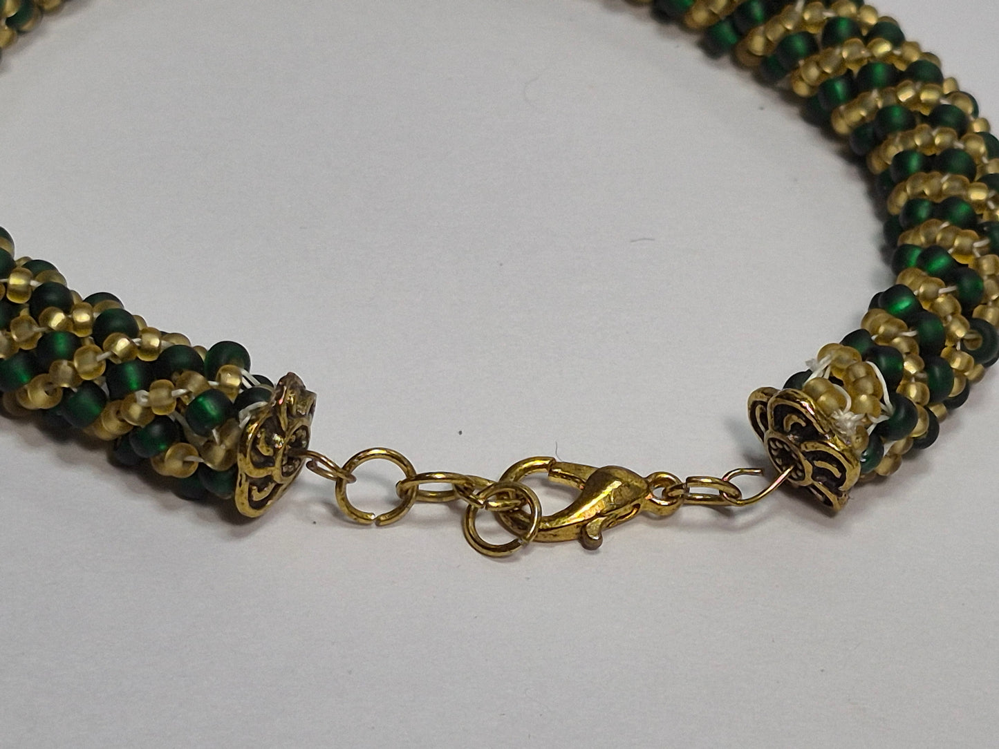 Emerald Green & Gold Russian Spiral Rope Bracelet – Miyuki 8/0 & 11/0 Matte Seed Beads, Antique Gold Filigree Caps & Lobster Clasp