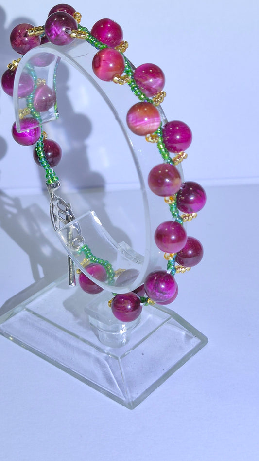Fuchsia Grapevine Agate Beaded Bracelet