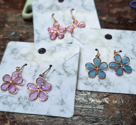 Dainty Flower Dangle Earrings