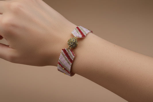 Valentine's Day Beaded Bracelet, Handmade Peyote Stitch Miyuki Delica Bracelet, Romantic Artisan Jewelry, Gift for Her