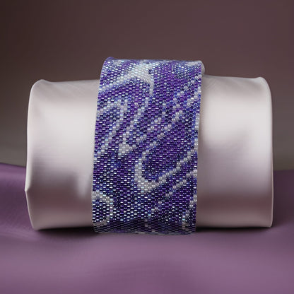 Abstract wave beaded bracelet